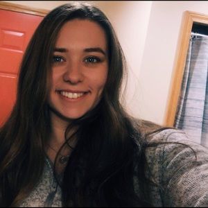 Meet your Posher, Ciara